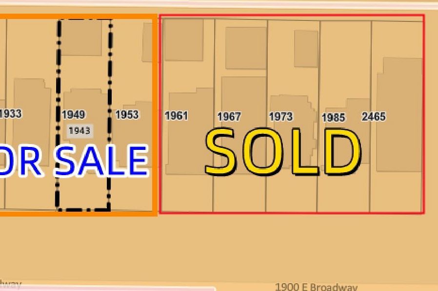 1943 E BROADWAY Vancouver, BC - 2