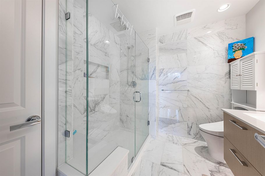 610 3533 Ross Drive Vancouver, BC - 4