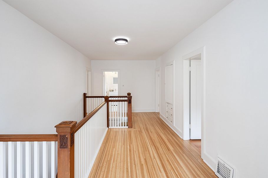 1121 W 16th Avenue Vancouver, BC - 30