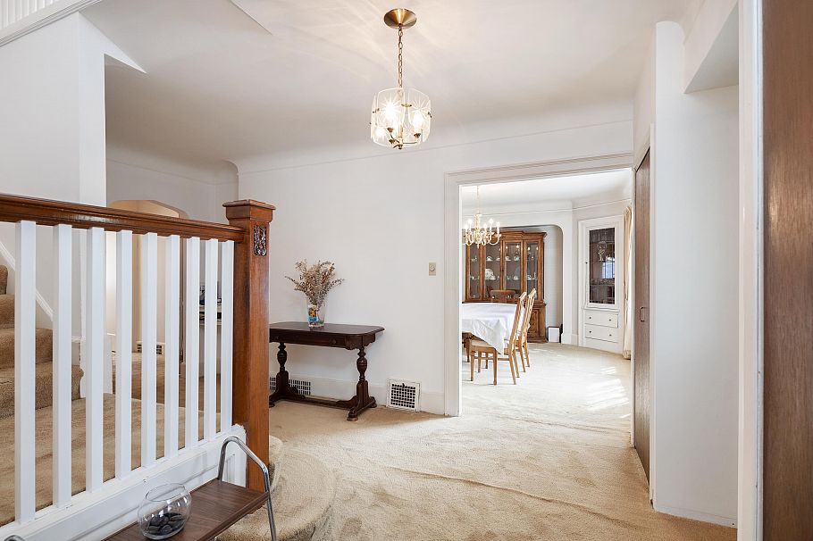 1121 W 16th Avenue Vancouver, BC - 12