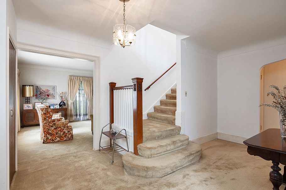 1121 W 16th Avenue Vancouver, BC - 22