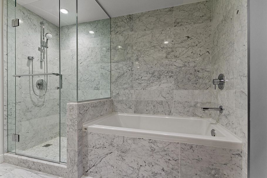 1209 1768 COOK STREET Vancouver, BC - 2