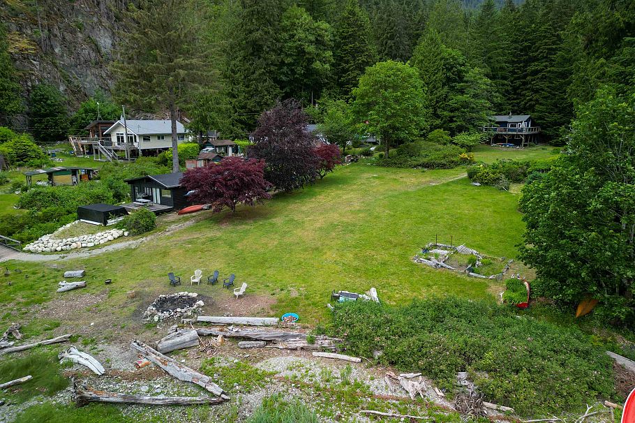 22 Brighton Beach North Vancouver, BC - 14