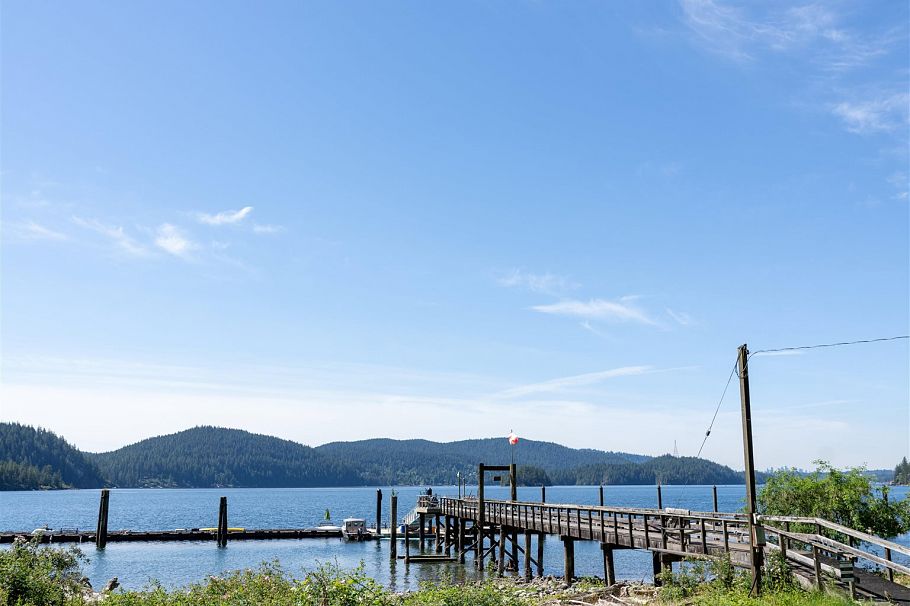 22 Brighton Beach North Vancouver, BC - 19