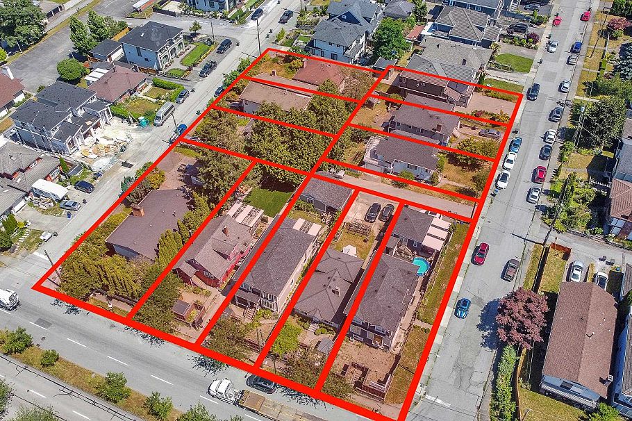 3705 PRICE STREET Burnaby, BC - 12