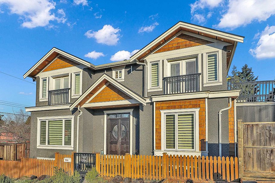 3705 PRICE STREET Burnaby, BC - 4