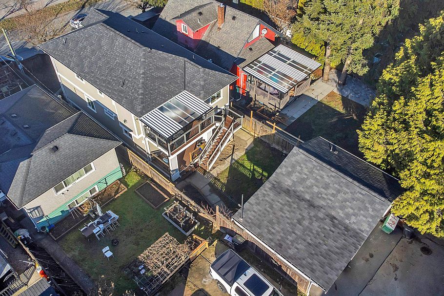 3705 PRICE STREET Burnaby, BC - 2