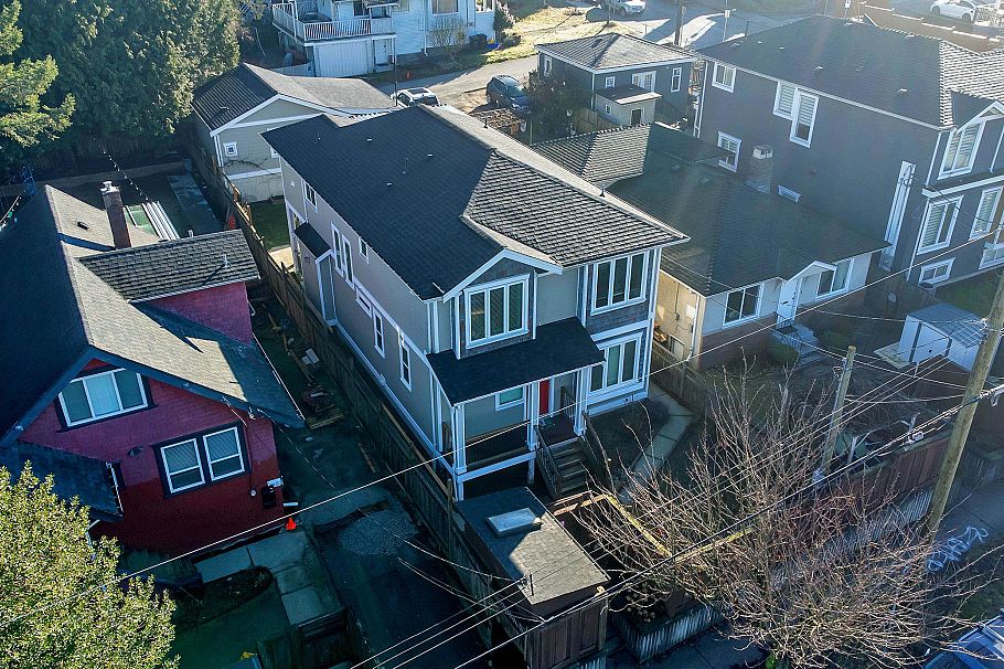 3705 PRICE STREET Burnaby, BC - 10