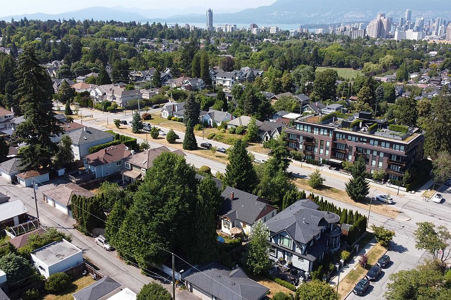 4111 Ash Street Vancouver, BC - 3