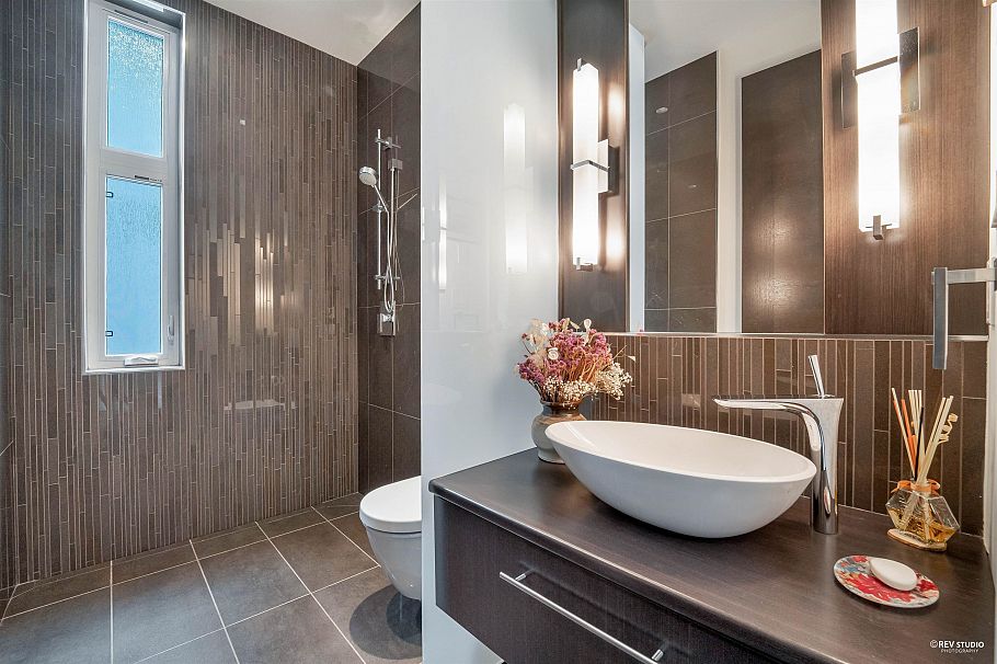 3853 W 14th Avenue Vancouver, BC - 24