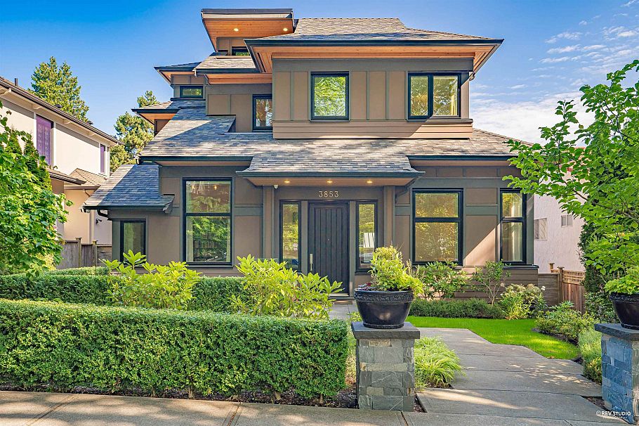 3853 W 14th Avenue Vancouver, BC - 1