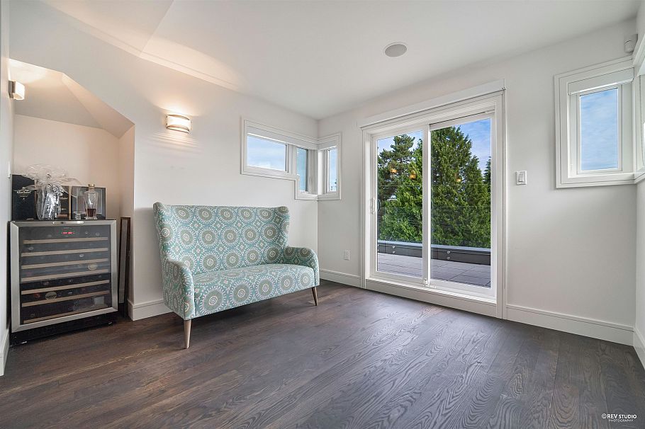 3853 W 14th Avenue Vancouver, BC - 8