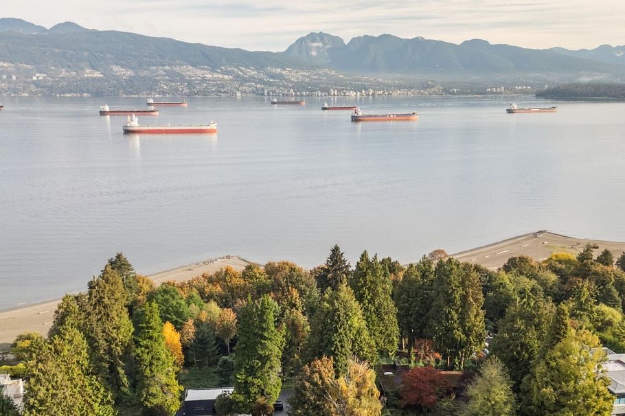 4755 BELMONT AVENUE Vancouver, BC - 4