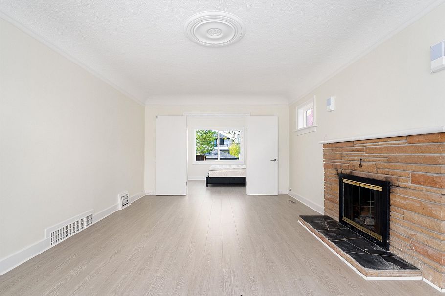 3727 W 20TH AVENUE Vancouver, BC - 16