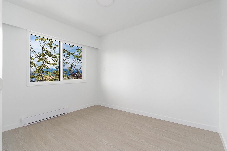 3727 W 20TH AVENUE Vancouver, BC - 5