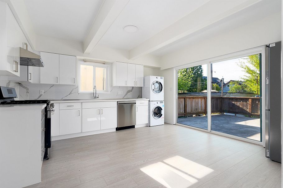 3727 W 20TH AVENUE Vancouver, BC - 22