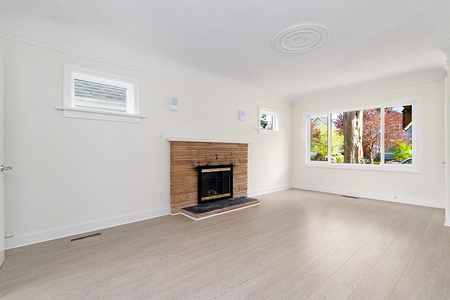 3727 W 20TH AVENUE Vancouver, BC - 20