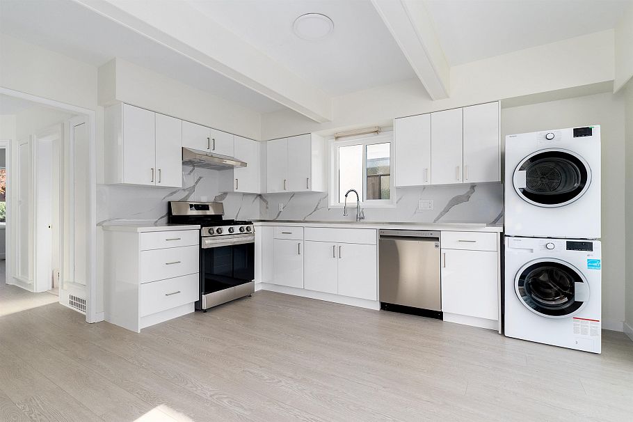 3727 W 20TH AVENUE Vancouver, BC - 23