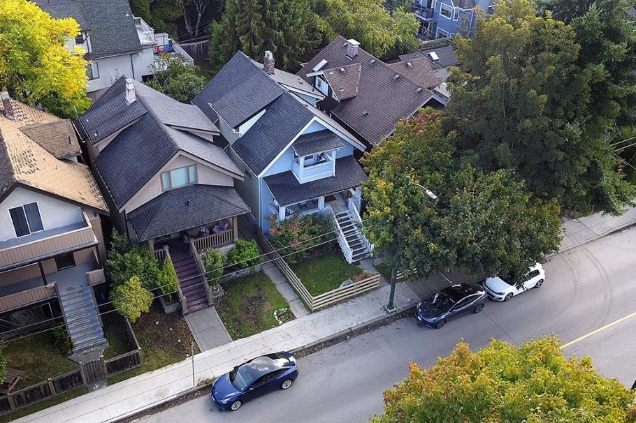 2318 MACDONALD STREET Vancouver, BC - 3