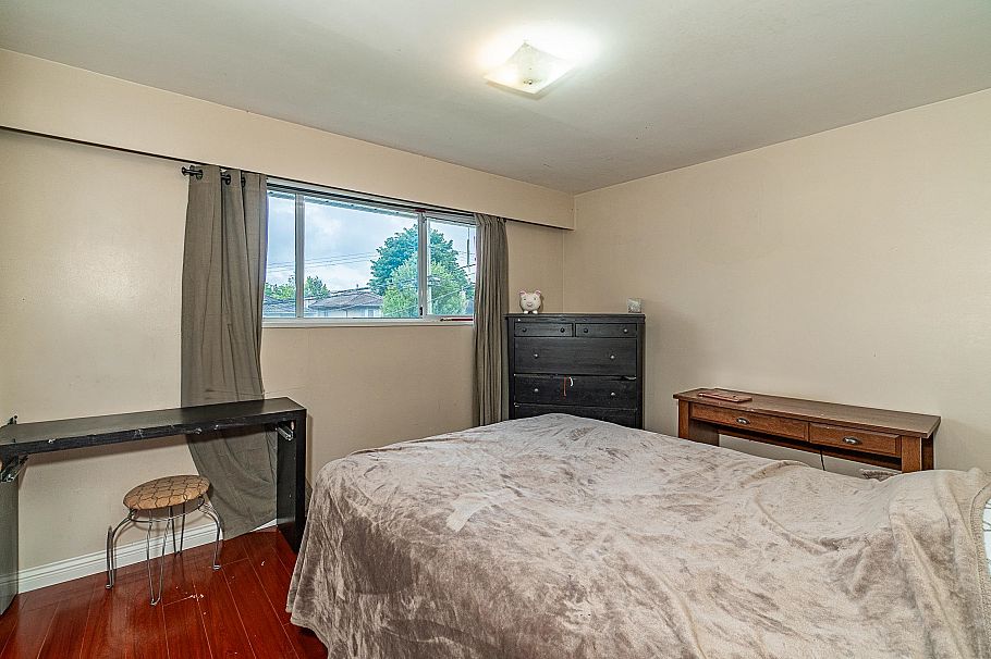 204 W 63RD AVENUE Vancouver, BC - 4