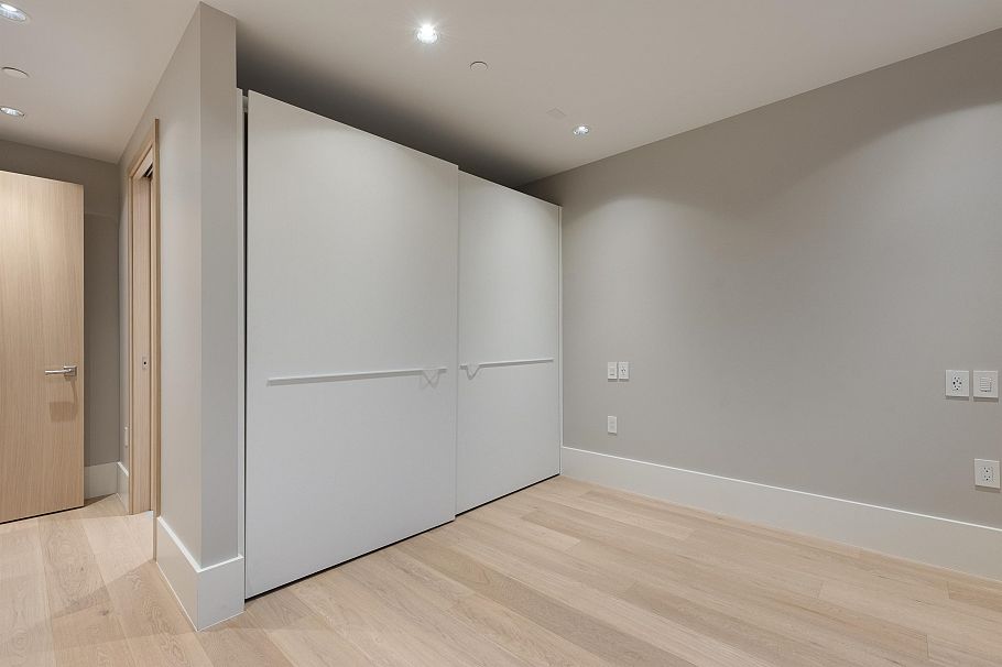 2128 W 21ST AVENUE Vancouver, BC - 16