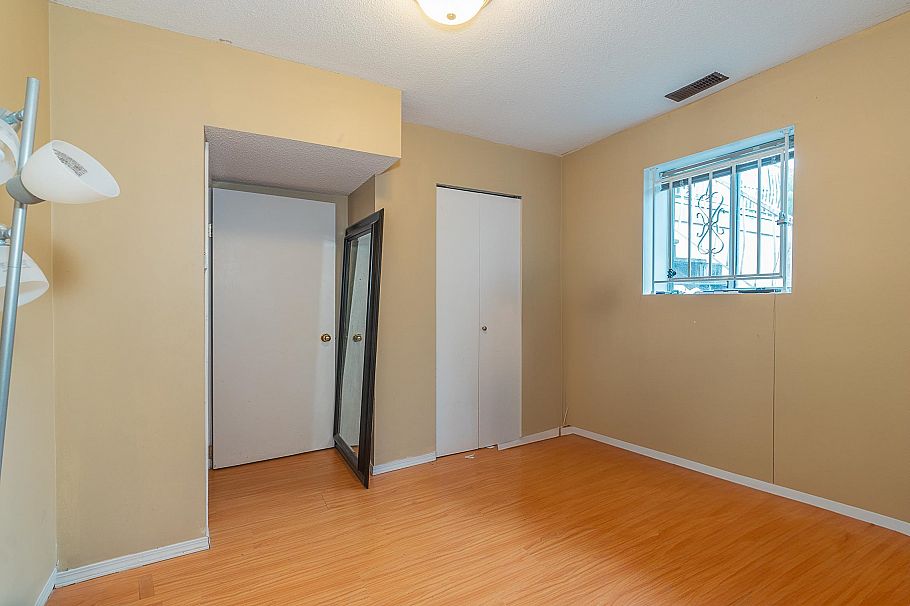 204 W 63RD AVENUE Vancouver, BC - 9