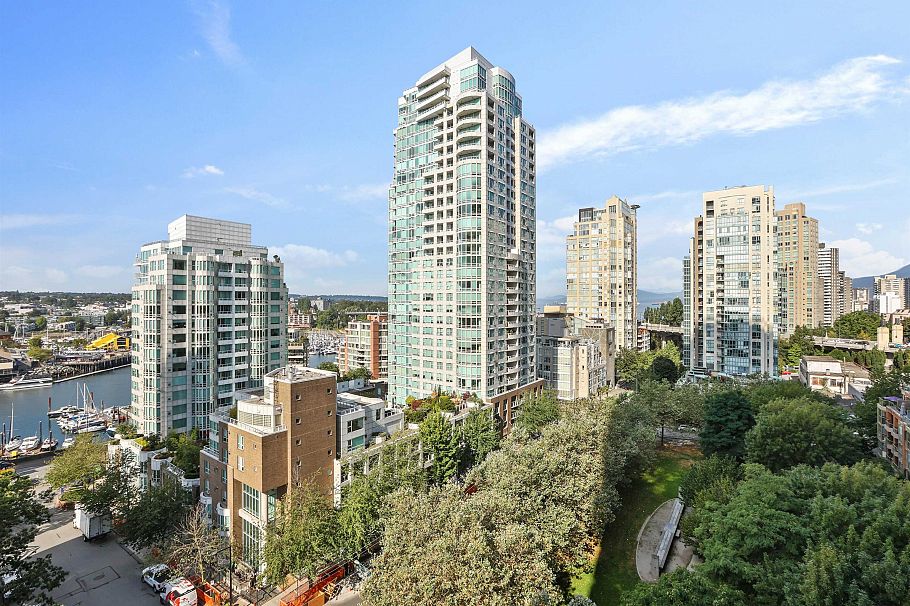 1205 1480 HOWE STREET Vancouver, BC - 5