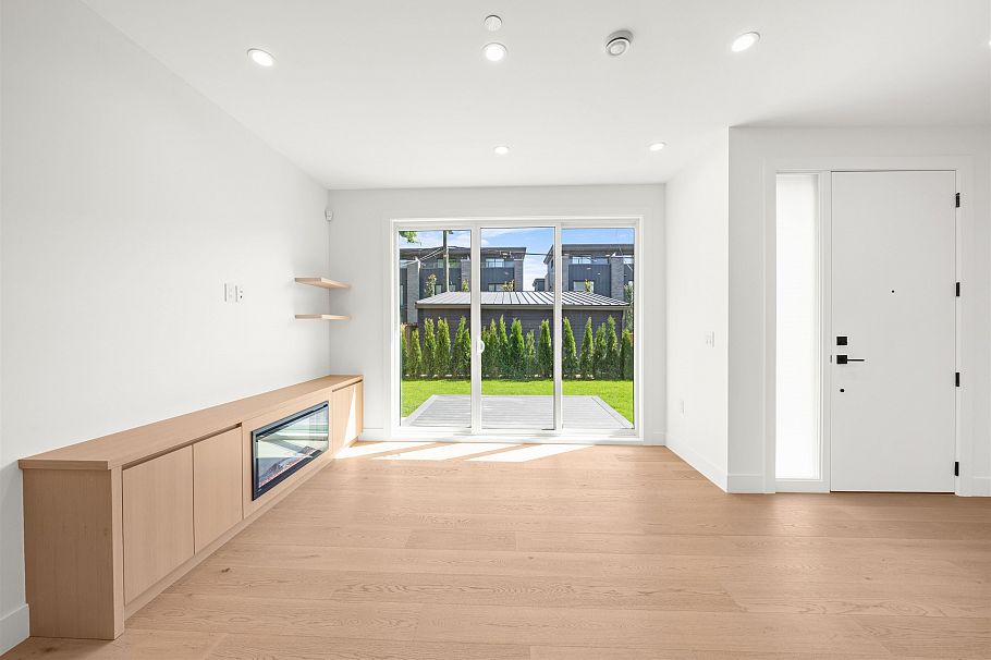 2 760 W 48 AVENUE Vancouver, BC - 10