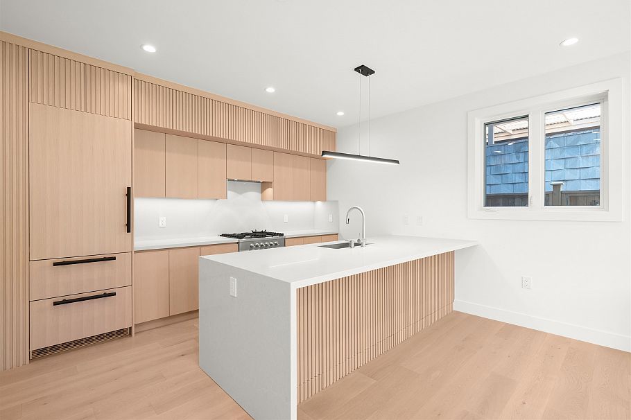 2 760 W 48 AVENUE Vancouver, BC - 13