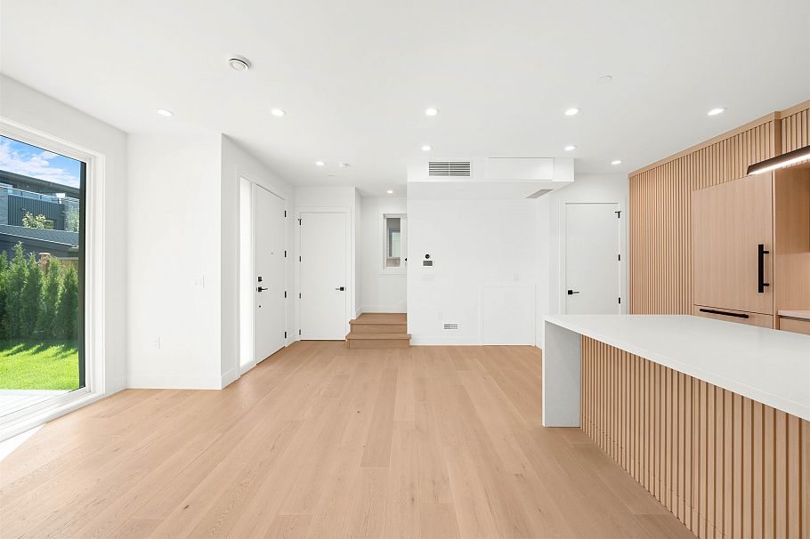 2 760 W 48 AVENUE Vancouver, BC - 8