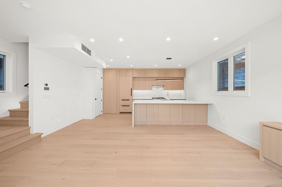 2 760 W 48 AVENUE Vancouver, BC - 15