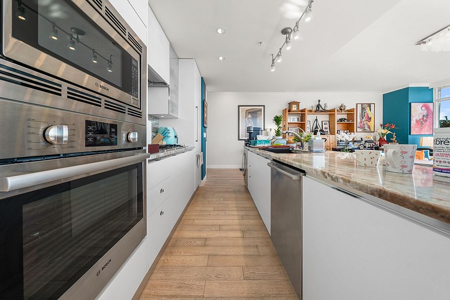 802 185 VICTORY SHIP WAY North Vancouver, BC - 38