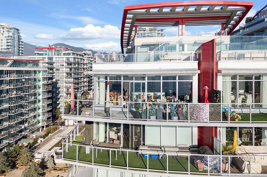 802 185 VICTORY SHIP WAY North Vancouver, BC - 27