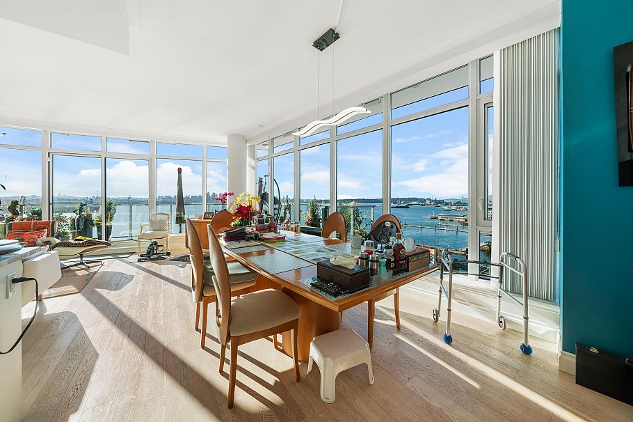 802 185 VICTORY SHIP WAY North Vancouver, BC - 33