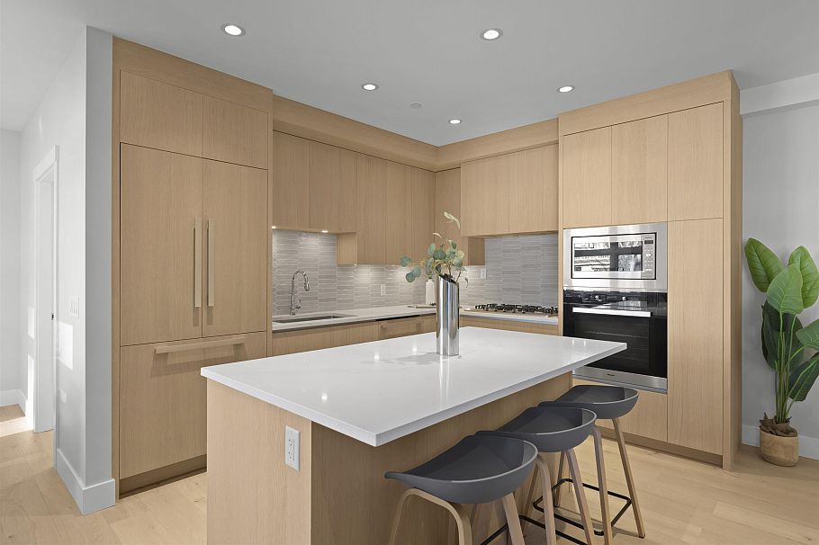 1058 W 15 TH AVENUE Vancouver, BC - 10