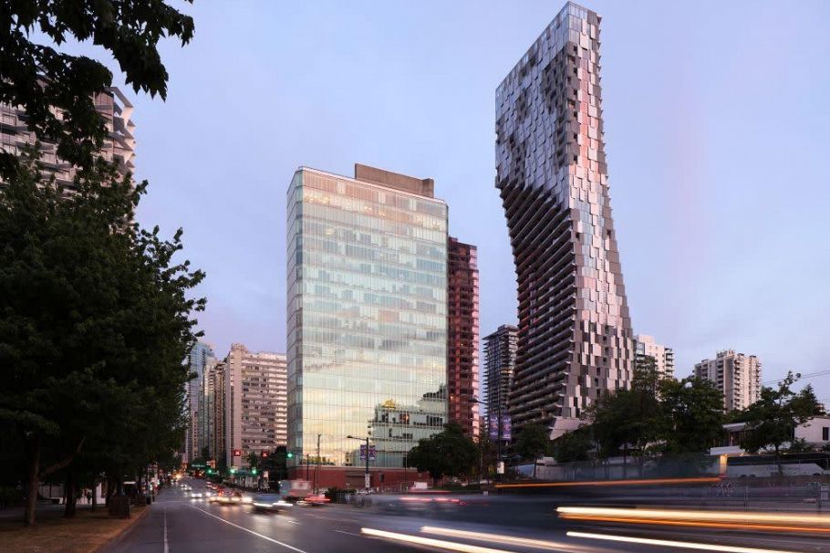 808 1568 ALBERNI STREET Vancouver, BC - 1