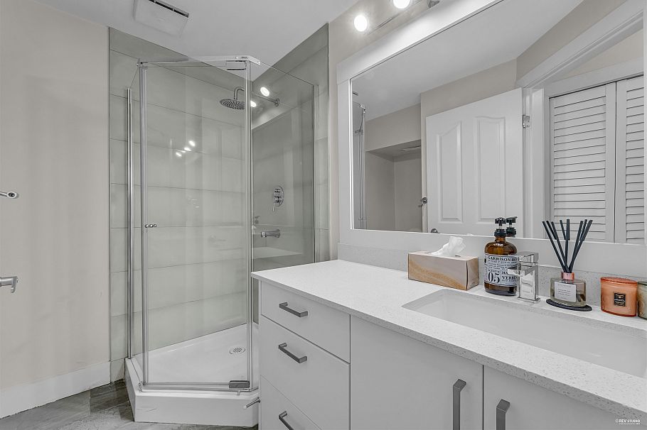 633 FIR STREET North Vancouver, BC - 17