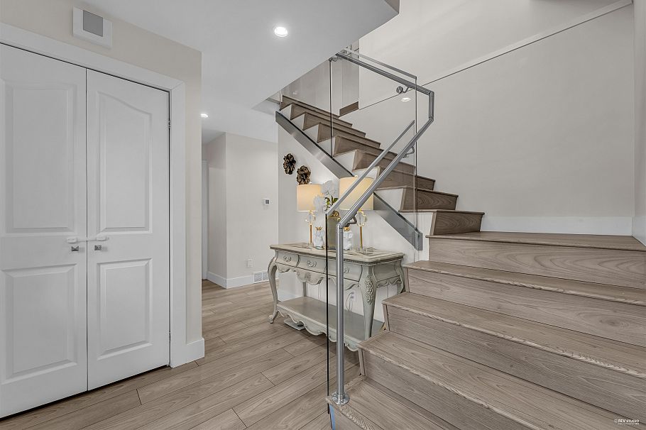 633 FIR STREET North Vancouver, BC - 20