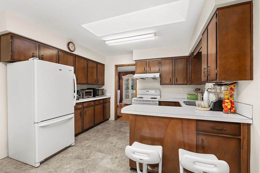 4651 W 16TH AVENUE Vancouver, BC - 26