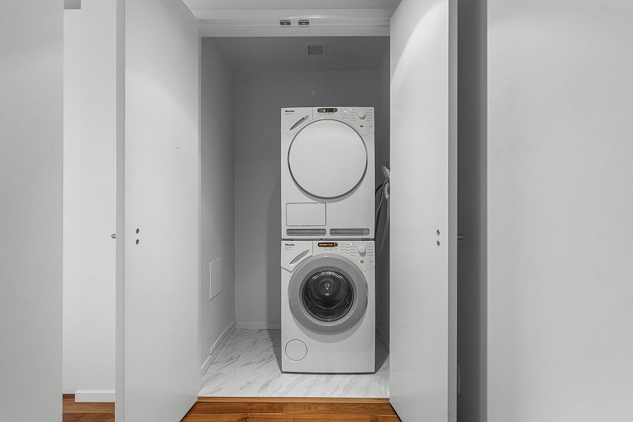 1606 8555 GRANVILLE STREET Vancouver, BC - 23