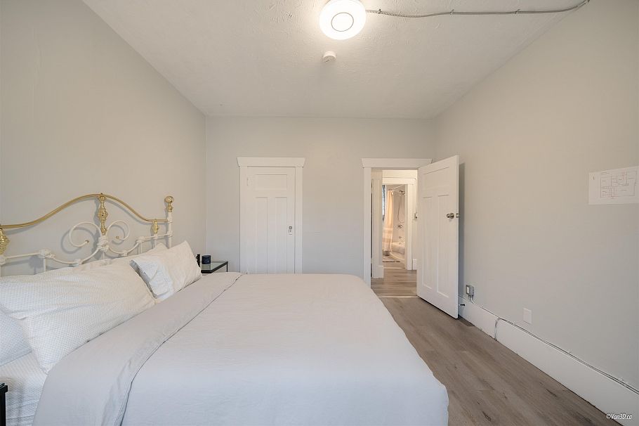 3425 W 8TH AVENUE Vancouver, BC - 4