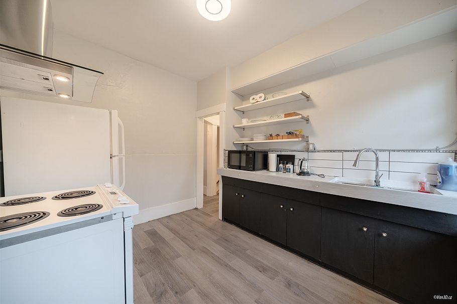 3425 W 8TH AVENUE Vancouver, BC - 37