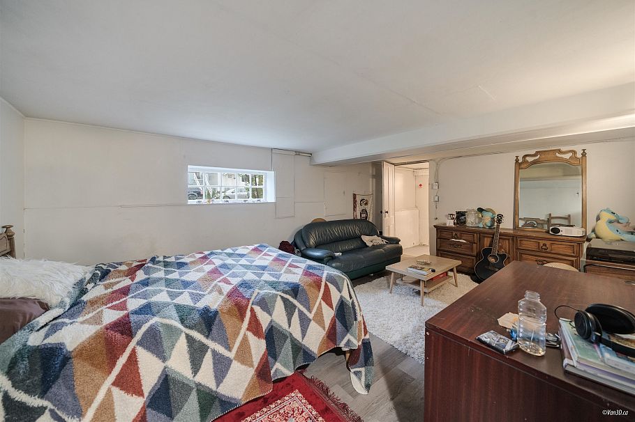 3425 W 8TH AVENUE Vancouver, BC - 17