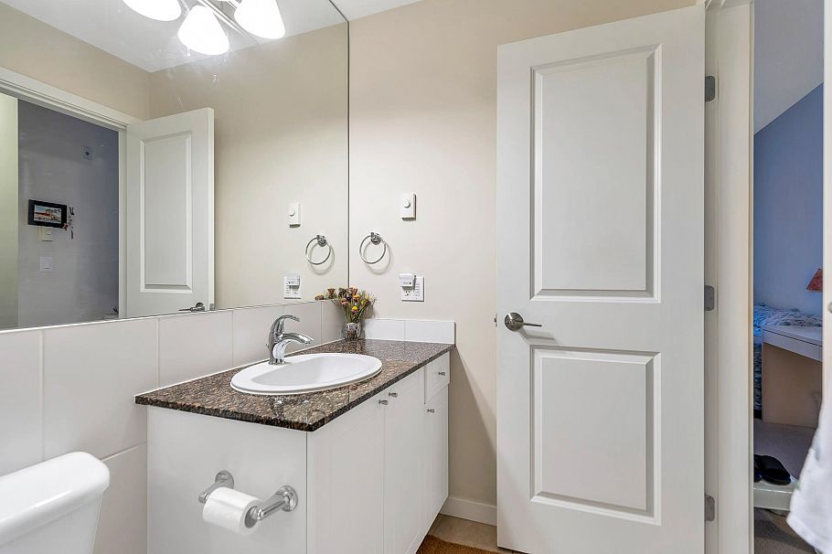 211 3551 FOSTER AVENUE Vancouver, BC - 10