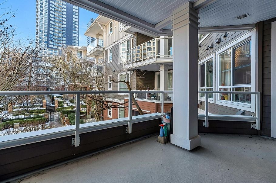 211 3551 FOSTER AVENUE Vancouver, BC - 33