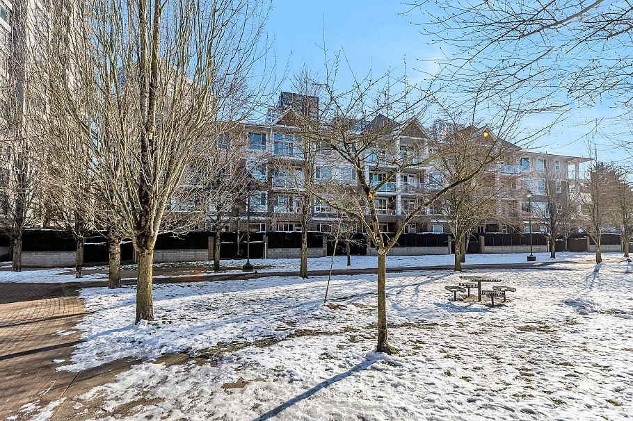 211 3551 FOSTER AVENUE Vancouver, BC - 35