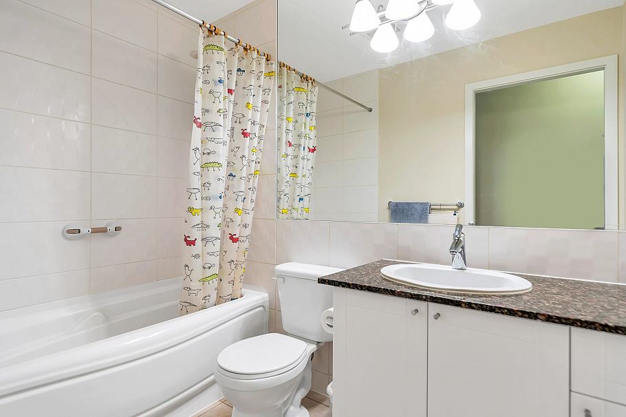 211 3551 FOSTER AVENUE Vancouver, BC - 9