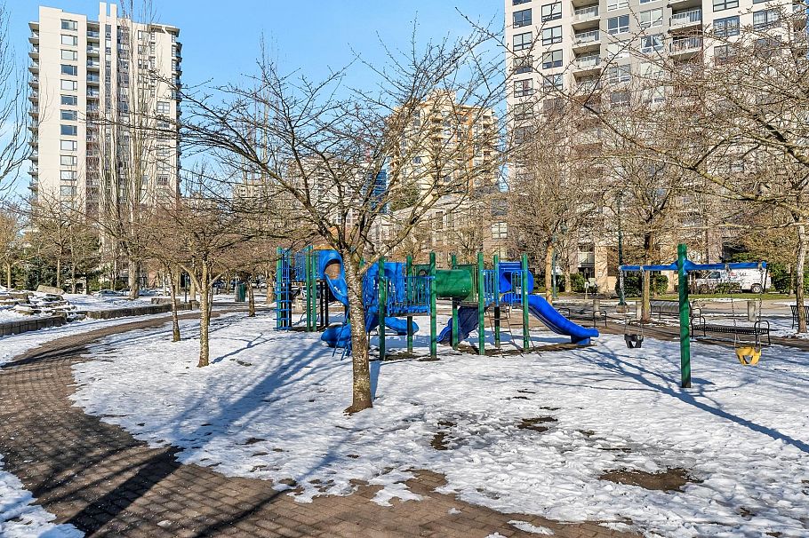 211 3551 FOSTER AVENUE Vancouver, BC - 14