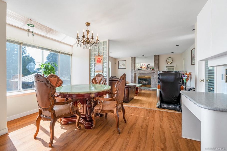 W 58TH AVENUE Vancouver, BC - 21