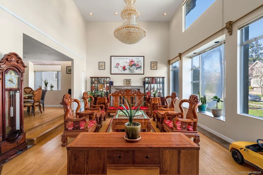 W 58TH AVENUE Vancouver, BC - 18